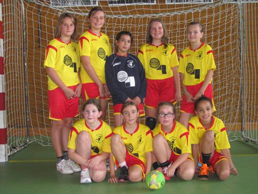 Photographie officielle des M12F de Cluses HB de la saison 2012-2013